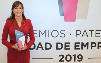 Maite-Marín.-Premio-Mujer-Empresaria-Ciudad-de-Empreas-Paterna-(1)