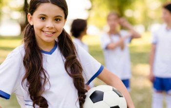 niña-futbol-deporte
