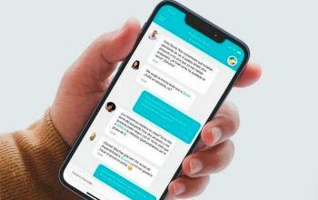 classlife-phone-chat