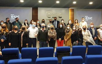 foto-familia-jornada-infantil-valencia-noviembre-2021